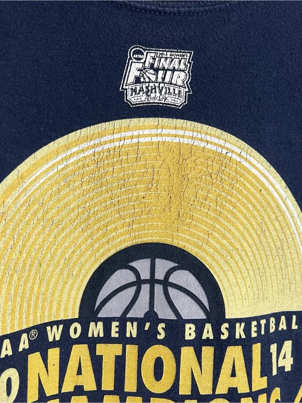 Nike UConn Huskies 2014 Nationals Champions Blue Short Sleeve T-Shirt Mens XXL